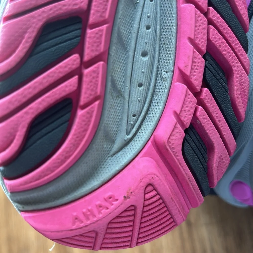 ASICS Woman’s Gel-Venture 5 Running Shoes Titanium/Pistachio/Pink/Gray size‎ 9.5